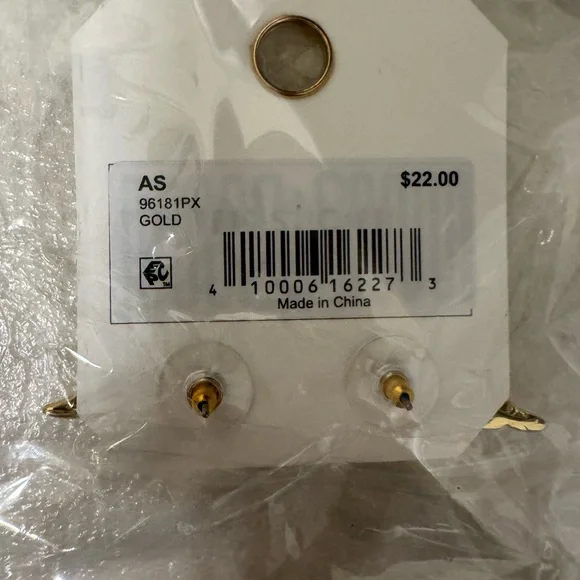 NWT Altar’d State 18K Gold Ribbed Wing Earrings - Picture 3 of 5